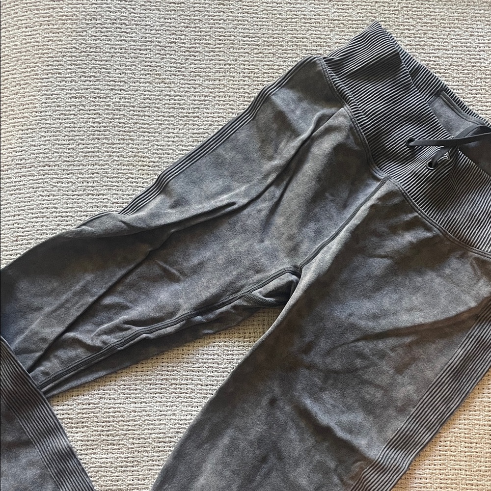 PINK Victoria's Secret Gray Leggings